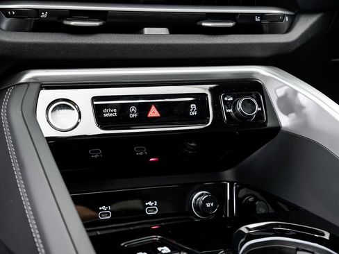 New 2025 Audi Q5 Premium Plus image 19