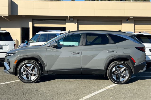 Used 2025 Hyundai Tucson SEL AWD/4WD image 9