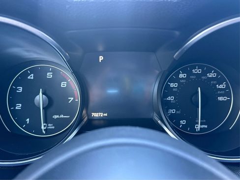 Used 2018 Alfa Romeo Stelvio Sport w/ Quick Order Package 22J Sport image 17