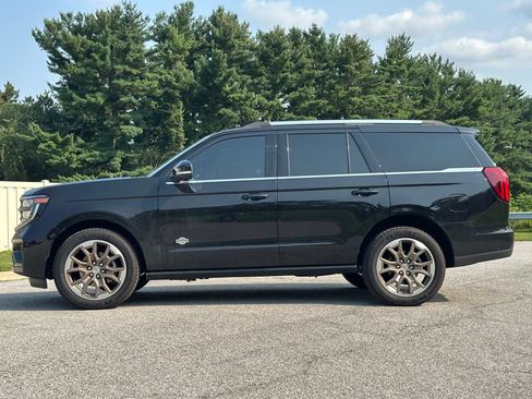 Used 2025 Ford Expedition King Ranch AWD/4WD image 4