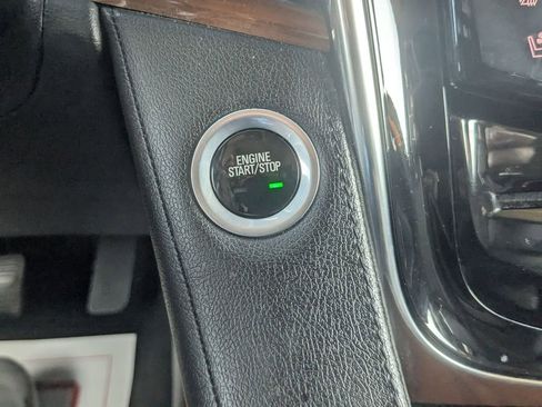 Used 2018 Cadillac Escalade ESV Luxury image 20