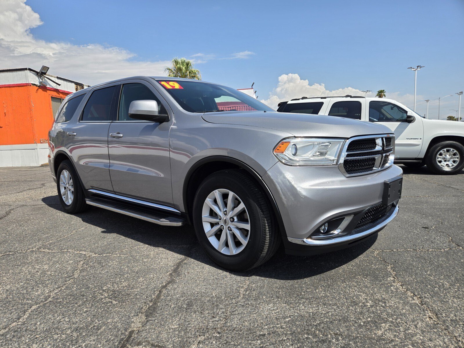 Used 2019 Dodge Durango SXT w/ 3rd Row Seating Group RWD image 4