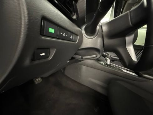 Used 2022 Nissan Sentra SV FWD image 16