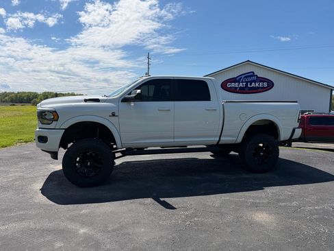 Used 2020 RAM 2500 Big Horn w/ Night Edition AWD/4WD image 8