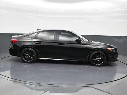 Used 2023 Honda Civic Sport image 6