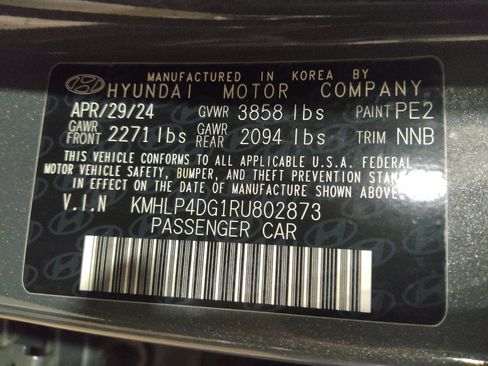 Used 2024 Hyundai Elantra Limited FWD image 33