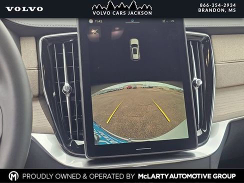 New 2026 Volvo XC90 B5 Core w/ Protection Package Premier AWD/4WD image 8