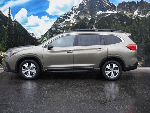 Used 2023 Subaru Ascent Premium w/ Convenience Package AWD/4WD image 7