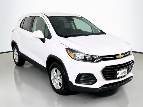Used 2020 Chevrolet Trax LS w/ Tint and Cruise Package AWD/4WD image 3