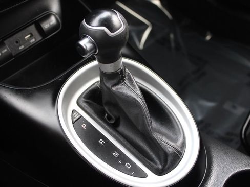 Used 2017 Kia Soul + image 34