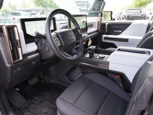 New 2025 GMC Hummer EV 2X AWD/4WD image 18