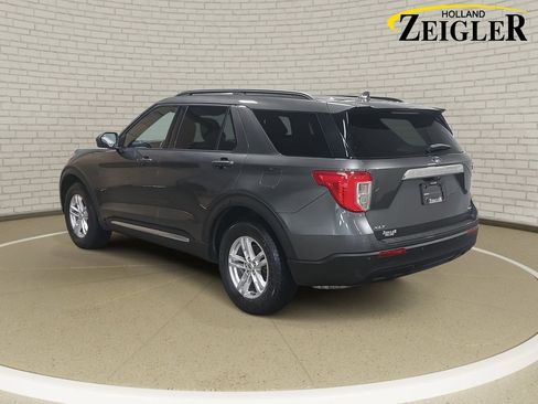 Used 2020 Ford Explorer XLT image 7