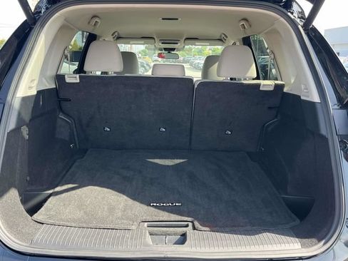 Used 2025 Nissan Rogue SV FWD image 20