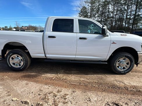 New 2026 RAM 2500 Tradesman image 7