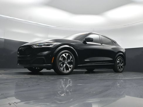 Used 2023 Ford Mustang Mach-E Premium RWD image 40
