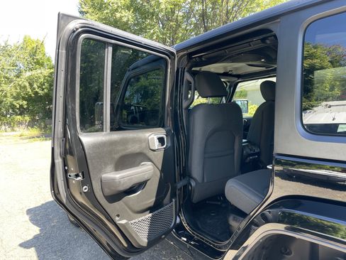 Used 2024 Jeep Wrangler Sport S w/ Convenience Group image 22