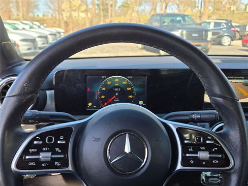 Used 2019 Mercedes-Benz A 220 4MATIC image 31