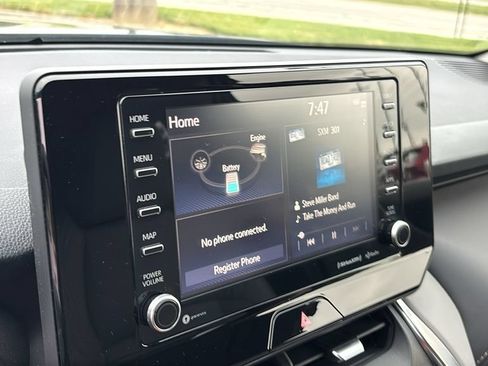 Used 2021 Toyota Venza XLE w/ Softex Package AWD/4WD image 21