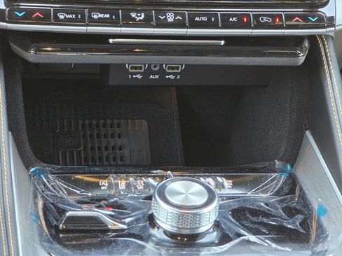 New 2026 Jeep Grand Wagoneer 4WD image 32
