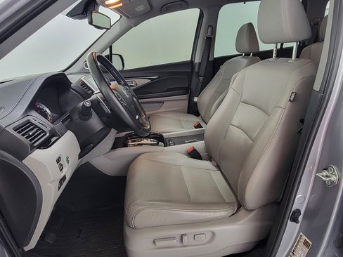 Used 2016 Honda Pilot Touring image 14