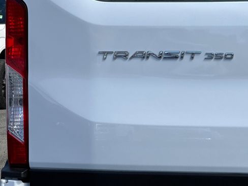 Certified 2022 Ford Transit 350 XLT image 29