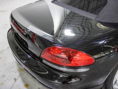 Used 2003 Dodge Viper SRT-10 image 29