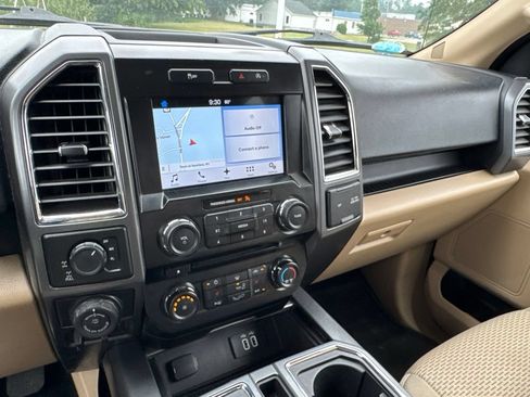 Used 2016 Ford F150 XLT w/ Equipment Group 302A Luxury AWD/4WD image 22
