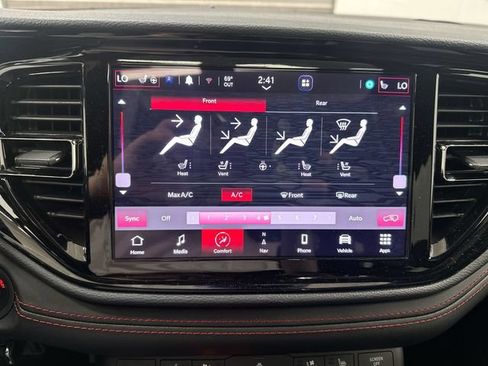 Used 2024 Dodge Durango R/T AWD/4WD image 18