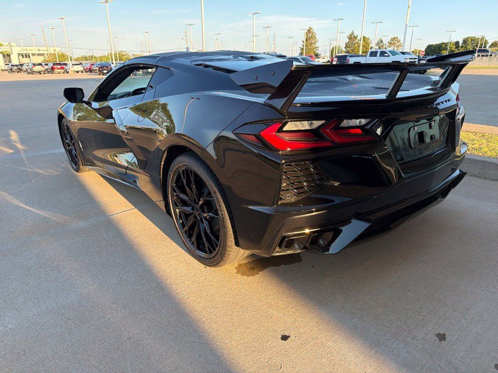 Used 2025 Chevrolet Corvette Stingray Coupe w/ 1LT RWD image 6