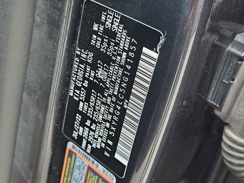Used 2022 Kia Sorento LX FWD image 29