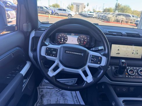 Used 2021 Land Rover Defender 110 SE image 9
