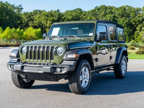Used 2023 Jeep Wrangler Unlimited Sport AWD/4WD image 3