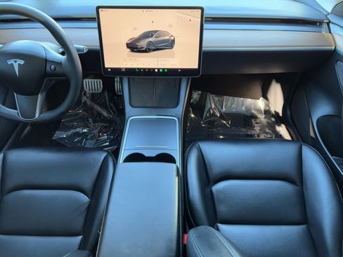 Used 2023 Tesla Model 3 Performance image 16