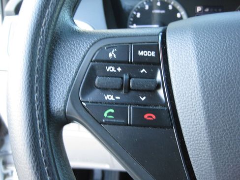 Used 2015 Hyundai Sonata SE w/ Option Group 02 image 15