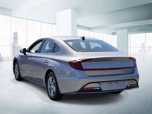 Used 2023 Hyundai Sonata SE FWD image 3