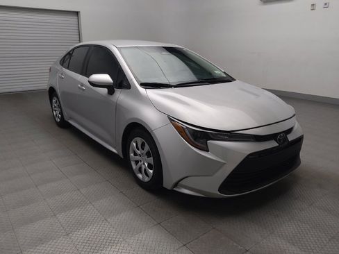 Used 2024 Toyota Corolla LE image 13