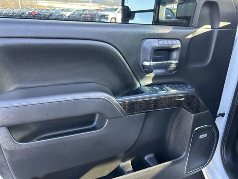 Used 2016 GMC Sierra 2500 Denali image 20