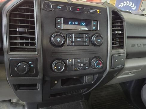 Used 2017 Ford F350 XL image 16