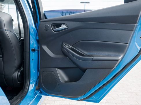 Used 2017 Ford Focus RS image 40