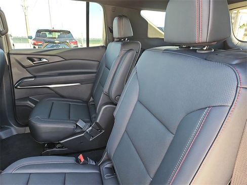 New 2026 Chevrolet Traverse Z71 w/ Driver Confidence Package image 11