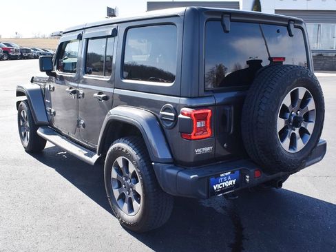 Used 2019 Jeep Wrangler Unlimited Sahara w/ Dual Top Group image 3