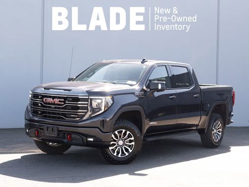 Used 2022 GMC Sierra 1500 AT4 w/ AT4 Premium Package AWD/4WD image 1