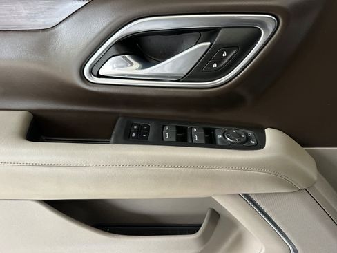 Used 2021 Chevrolet Tahoe LT image 12