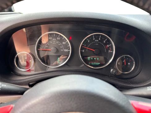 Used 2017 Jeep Wrangler Unlimited Sport AWD/4WD image 11