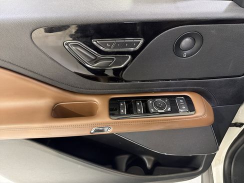 Used 2023 Lincoln Aviator Reserve w/ Elements Package Plus image 16