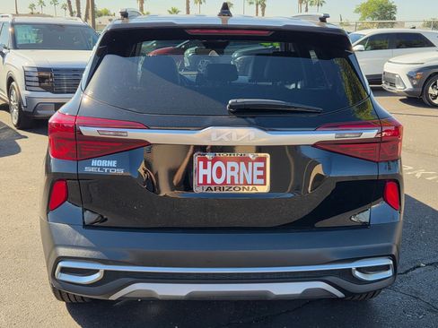Used 2023 Kia Seltos S image 6