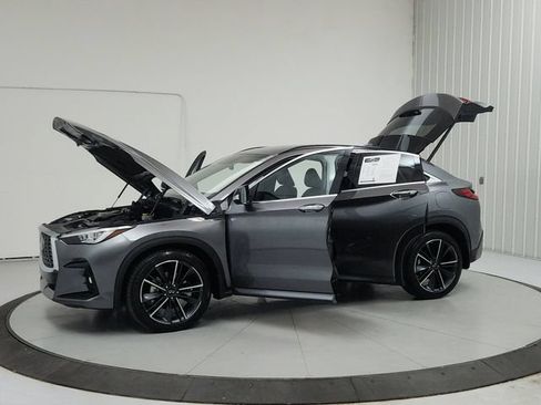 Used 2025 INFINITI QX55 Essential AWD/4WD image 11