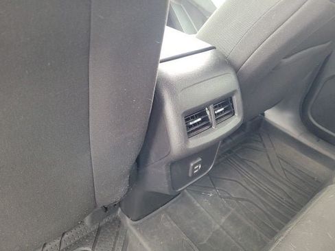Used 2023 Chevrolet Equinox LS w/ LS Convenience Package FWD image 16