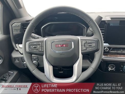 Used 2024 GMC Sierra 1500 SLE image 21