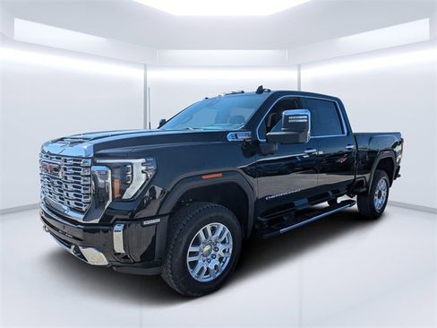 New 2026 GMC Sierra 3500 Denali w/ Denali Reserve Package image 7